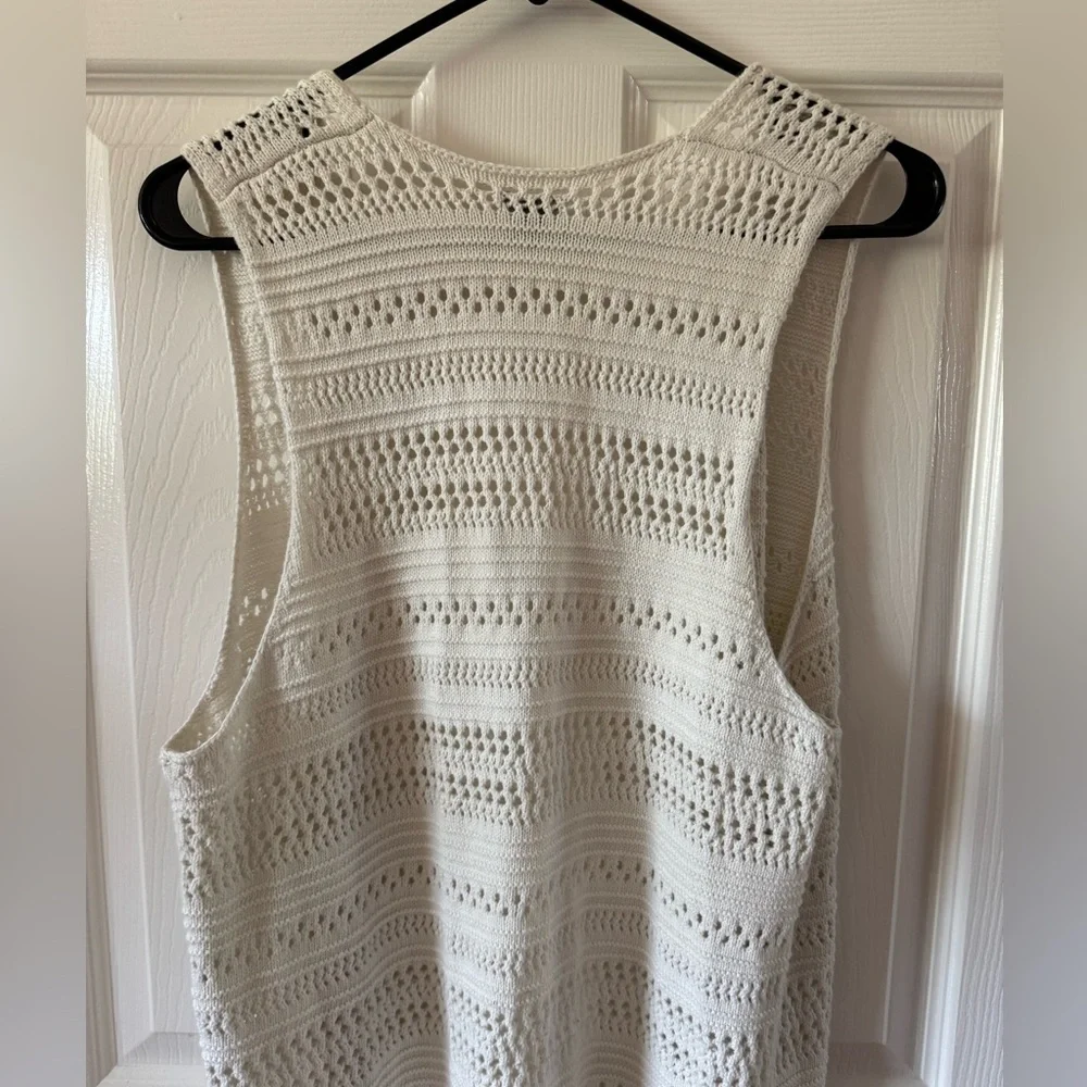 Aerie White Crochet‎ Long Fringe Vest Size Medium